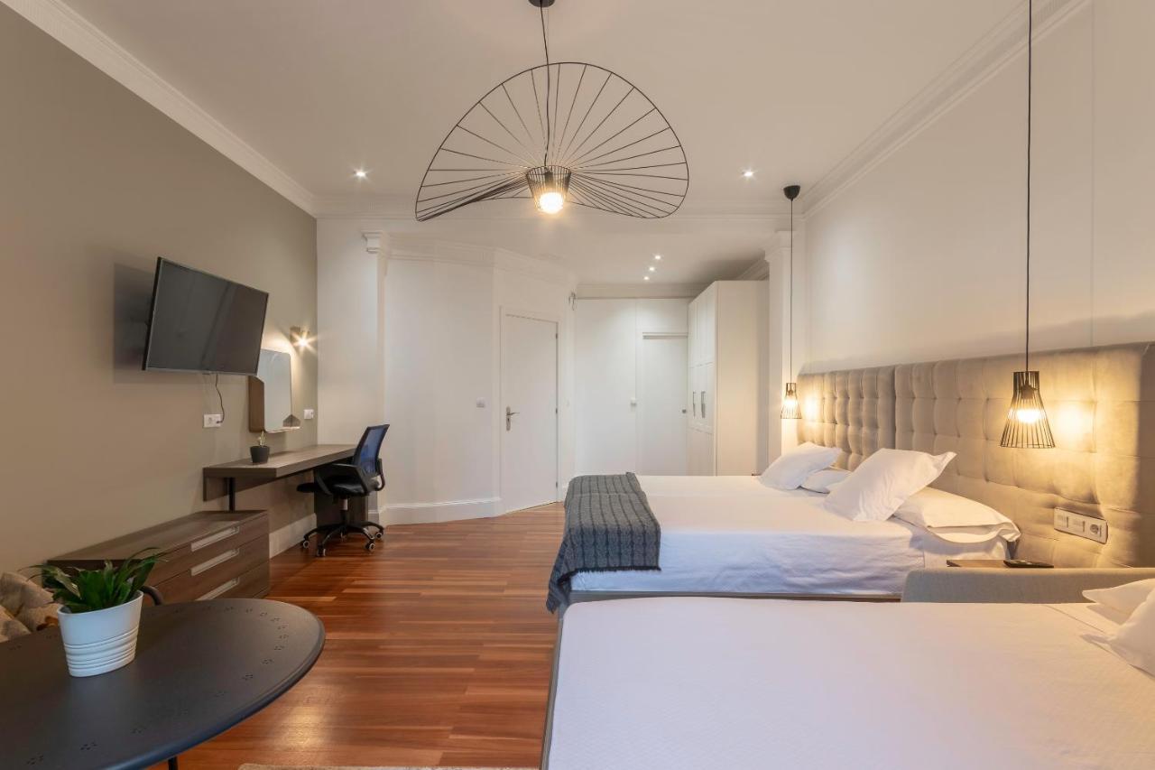 Habitaciones Apartamento B&B Plaza Nueva 8 Bilbao Esterno foto